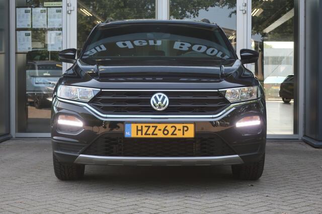 Volkswagen T-Roc 1.5 TSI 150PK, Trekhaak, Apple Carplay/ Android Auto, etc.