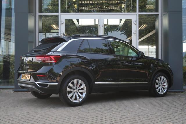 Volkswagen T-Roc 1.5 TSI 150PK, Trekhaak, Apple Carplay/ Android Auto, etc.
