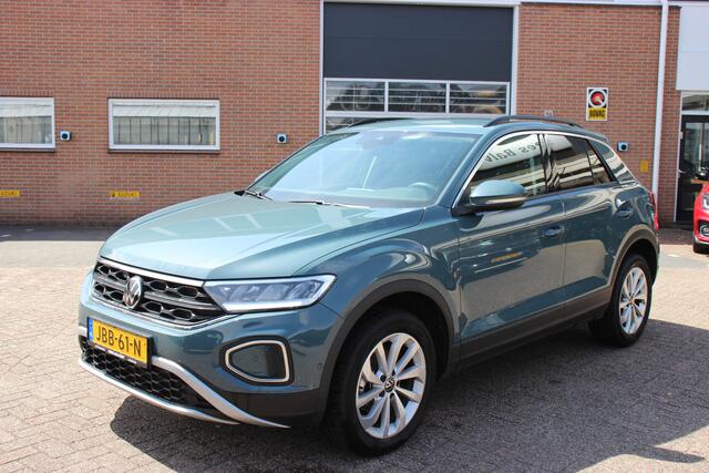 Volkswagen T-Roc 1.5 TSI Life Edition DSG Automaat | PDC | Keyless |