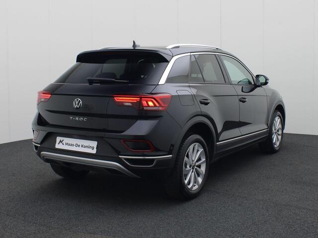 Volkswagen T-Roc 1.5 TSI 150pk DSG Style · Navigatie · App connect · Parkeersensoren