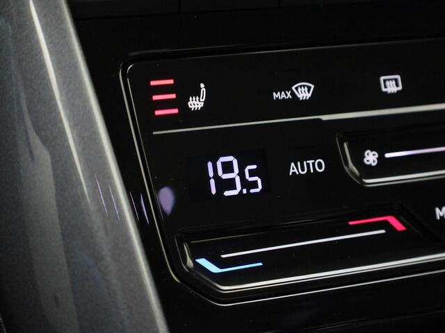 Volkswagen T-Roc 1.5 TSI 150pk DSG Style · Navigatie · App connect · Parkeersensoren