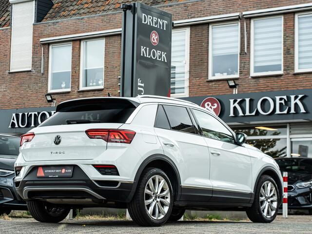 Volkswagen T-Roc 1.5 TSI Style Sport LED VIRTUAL DASH CAMERA 18 INCH TREKHAAK STOEL EN STUURVERW