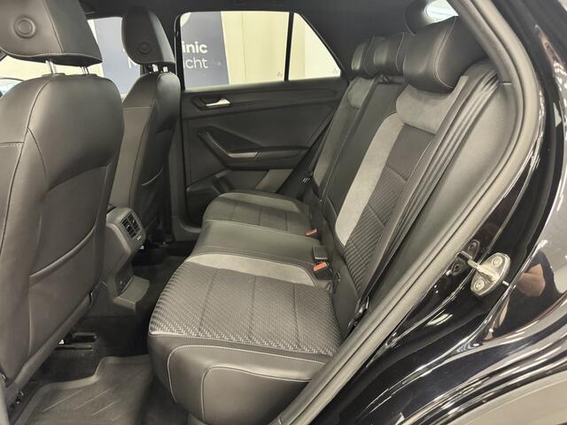 Volkswagen T-Roc 1.5 TSI 150pk R-LINE | 2x R-LINE | NAVI | ELEKTR. KLEP