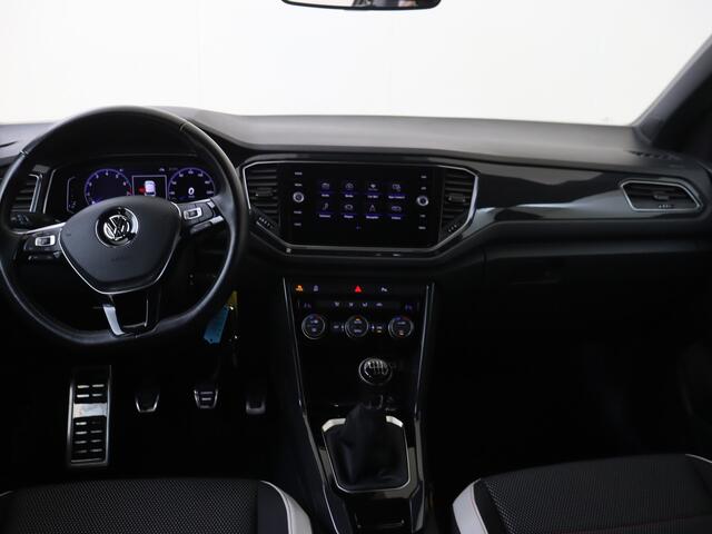 Volkswagen T-Roc 1.5 TSI 150pk Sport | Navigatie | Sportstoelen | Executive Pakket