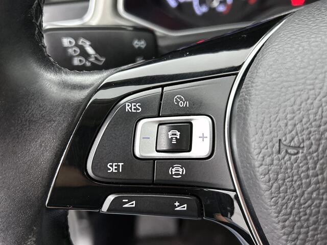 Volkswagen T-Roc 1.0 TSI Style / Navi / Adap-cruise / Trekhaak / Roofrail / Lmv 16" / Multimedia / Apk 2-2026