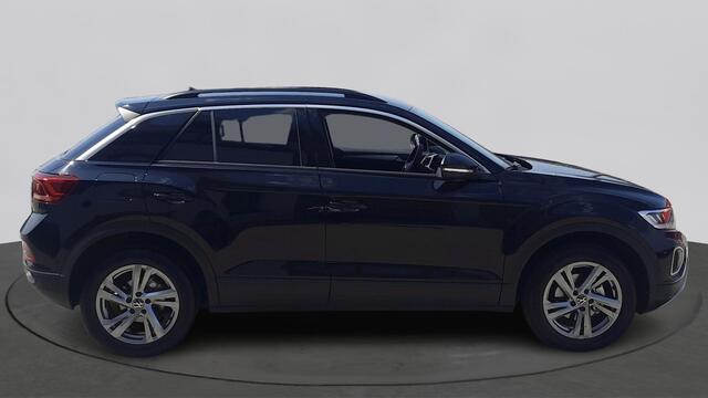 Volkswagen T-Roc 1.5 TSI Life Edition | Climatronic | 17" velgen