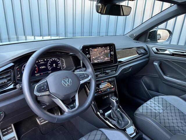 Volkswagen T-Roc 1.5 TSI R-Line Business | Panodak | Trekhaak | Elk. A-klep | Keyless | IQ Light | 19'' | Side Assist | Prijs Rijklaar!!