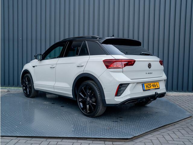 Volkswagen T-Roc 1.5 TSI R-Line Business | Panodak | Trekhaak | Elk. A-klep | Keyless | IQ Light | 19'' | Side Assist | Prijs Rijklaar!!