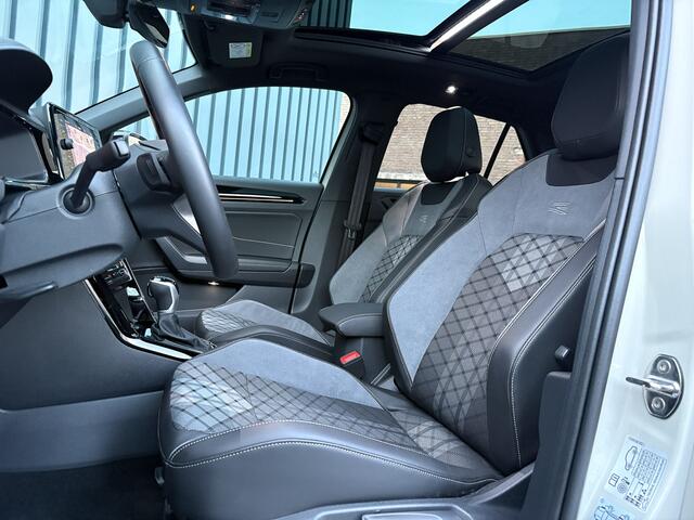 Volkswagen T-Roc 1.5 TSI R-Line Business | Panodak | Trekhaak | Elk. A-klep | Keyless | IQ Light | 19'' | Side Assist | Prijs Rijklaar!!