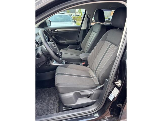 Volkswagen T-Roc 1.0 TSI Style Business | Parkeersensoren | Multifunctioneel Stuur | Climate | Trekhaak |