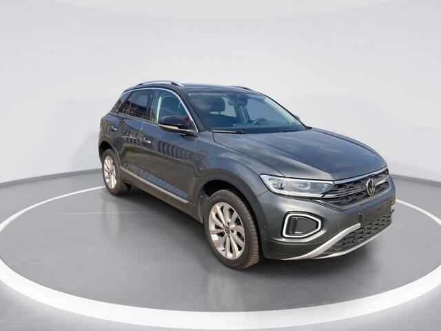 Volkswagen T-Roc 1.5TSI/150PK Style DSG · Navigatie · Trekhaak · Massagefunctie · Garantie tot november 2026