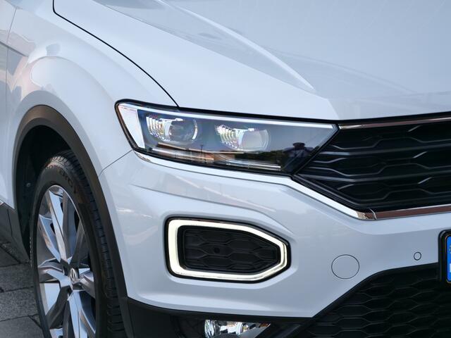 Volkswagen T-Roc 1.5 TSI Sport Business R 150 Pk Automaat Navi / DAB / Camera / Apple Carplay