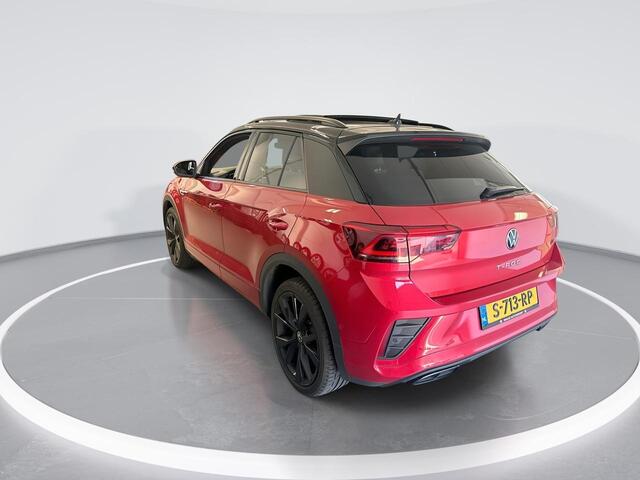 Volkswagen T-Roc 1.5 TSI 150pk DSG R-Line Business · Apple/Android Car Play · Camera · Panoramadak · Beats Audio · Matrix LED · 19'' Inch · Garantie t/m 30-03-2027 of 100.000km