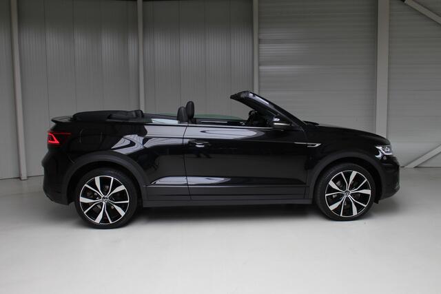 Volkswagen T-Roc Cabrio 1.5 TSI 150pk DSG R-Line Blackstyle Navigatie | Matrix Led | 19" Misano | Beats Audio