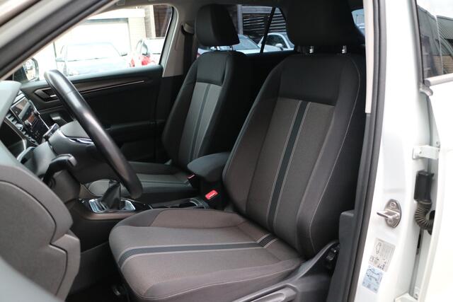 Volkswagen T-Roc 1.0 TSI Style | LED | Adaptive Cruise | Lane Assist |