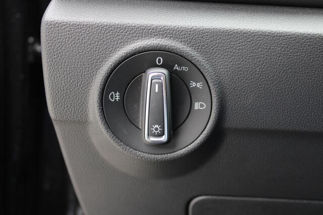 Volkswagen T-Roc 1.5 TSI Life Edition 150pk - ACC - LED - Navi - Stoelverwarming - Blind Spot - Virtual cockpit - Rijklaar