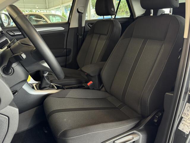 Volkswagen T-Roc 1.0 TSI Life | Clima | Carplay | PDC voor + achter | LM velgen | ( Vesteging - Nieuwegein )