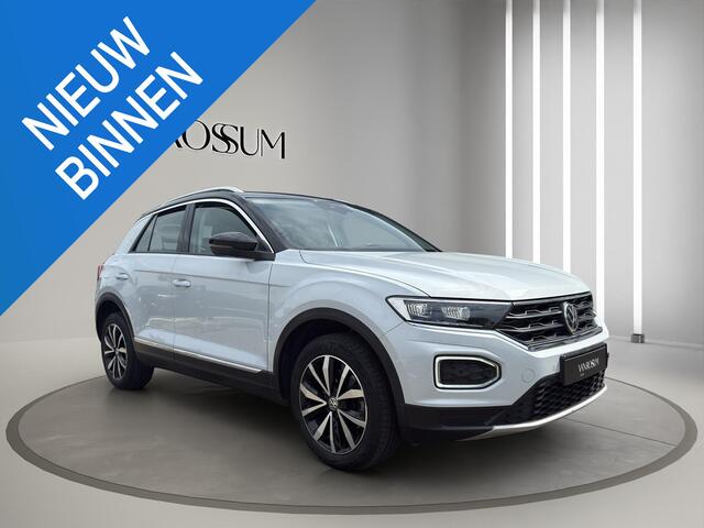 Volkswagen T-Roc 1.5 TSI Style DSG Navigatie | Two Tone | Parkeer V+A | Automaat | Elektrische Klep | App-Connect |