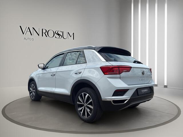 Volkswagen T-Roc 1.5 TSI Style DSG Navigatie | Two Tone | Parkeer V+A | Automaat | Elektrische Klep | App-Connect |