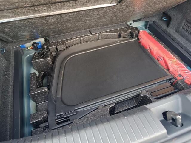 Volkswagen T-Roc Cabrio 1.5 TSI R-Line Black style, carplay, adapt. cruise