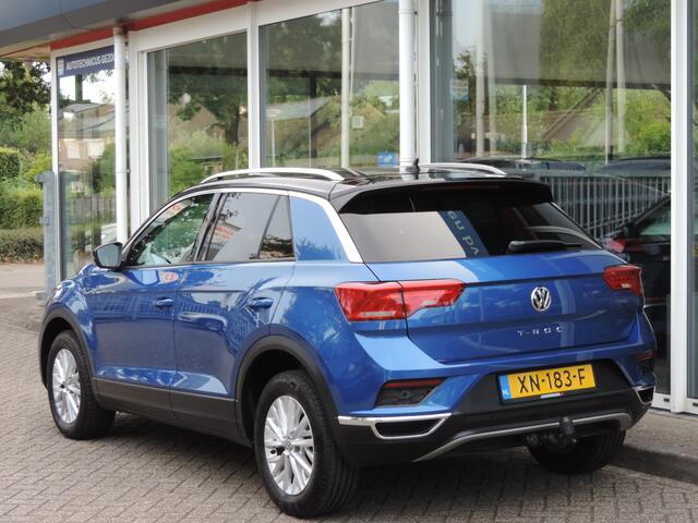 Volkswagen T-Roc 1.5 TSI Style DSG - Camera | DAB | PDC v+a | Alarm | Trekhaak