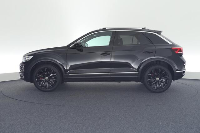 Volkswagen T-Roc 1.5 TSI 150pk DSG Sport Camera Virtual Cockpit Stoelverwarming Navigatie