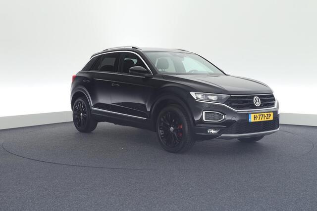 Volkswagen T-Roc 1.5 TSI 150pk DSG Sport Camera Virtual Cockpit Stoelverwarming Navigatie
