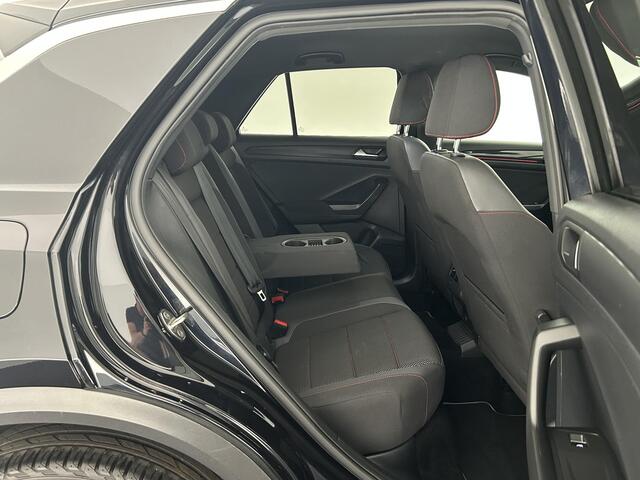 Volkswagen T-Roc 1.5 TSI 150pk DSG Sport Camera Virtual Cockpit Stoelverwarming Navigatie