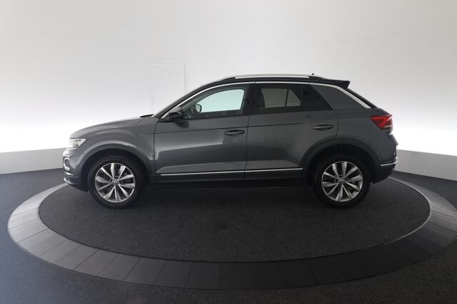 Volkswagen T-Roc 1.0 TSI Style | Trekhaak | Navi | Stoelverwarming