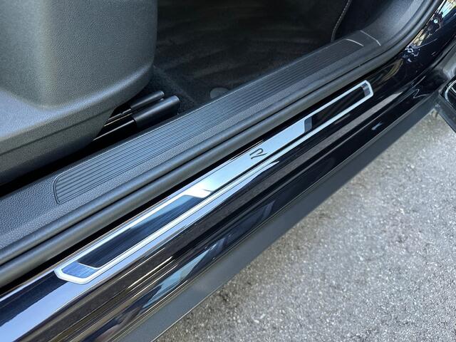 Volkswagen T-Roc 1.5 TSI 150pk R-Line | Black Style | Keyless | Navi | Adapt. Cruise | Rijklaar incl. verlengde garantie