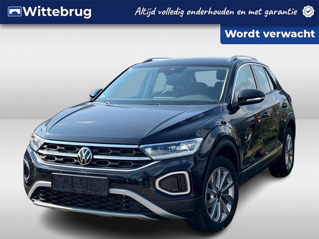 Volkswagen T-Roc 1.5 TSI 150PK DSG Style / Digital Cockpit Pro / Park Assist / App-Connect / 17'' LMV / VW