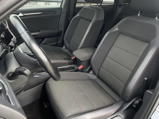 Volkswagen T-Roc 1.5 TSI Sport LED | Trekhaak | Carplay | Camera | Virtual Cockpit | PDC