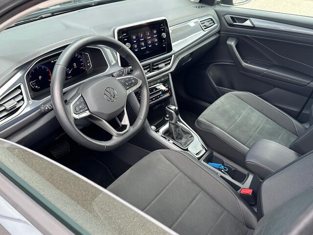 Volkswagen T-Roc 1.5 TSI 150pk DSG Style | Dode hoek | Camera | Keyless | Elek. Achterklep | Rijklaar incl. garantie