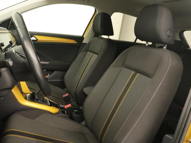 Volkswagen T-Roc 1.0 TSI Style | Navigatie | Camera | LMV 18 inch | Carplay | Getint glas | Adaptieve cruise | Lane assist |