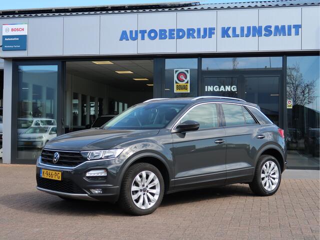 Volkswagen T-Roc 1.0 TSI Style Business | virtual cockpit | camera | stoelverw | elektr klep |