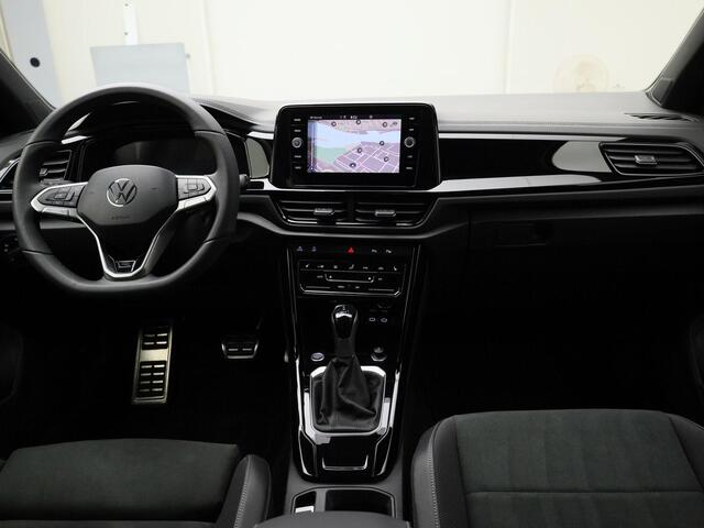 Volkswagen T-Roc 1.5TSI/150PK R-Line Blackstyle DSG · Navigatie · Apple/Android · Stoel-&stuurverwarming · Garantie tot 12-01-2030 of 100000km.