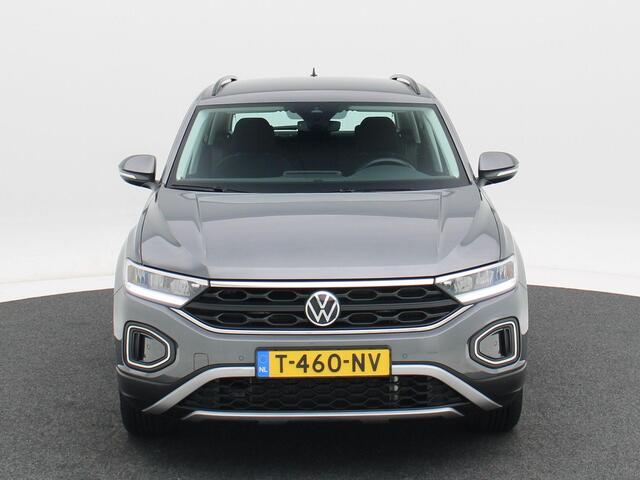 Volkswagen T-Roc 1.5 TSi Life 150 Pk Automaat | Adaptive Cruise | Carplay | Camera | Parkeersensoren | Privacy Glass | LED | 16 Inch | 62.094 Km