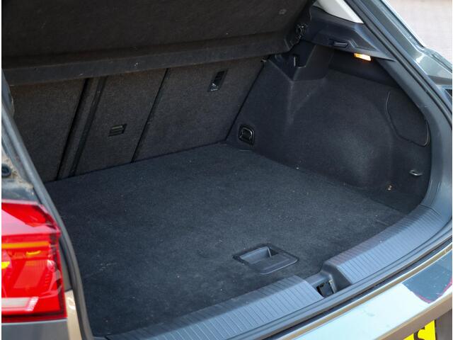 Volkswagen T-Roc 1.0 TSI Style Trekhaak Navigatie Camera