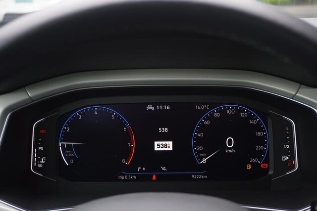 Volkswagen T-Roc Cabrio 1.0 TSI Style | CarPlay | Parkeersensor voor + achter | Stoelverwarming