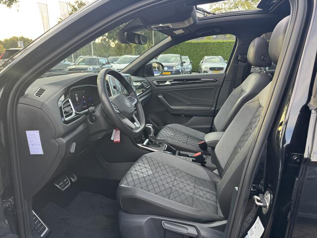 Volkswagen T-Roc 1.5 TSI R-Line Business / Panoramadak / Camera / Navigatie / Blackpack / 19'' / DAB / Stoelverwarming / ACC