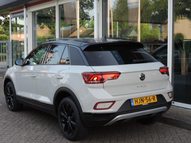 Volkswagen T-Roc 1.5 TSI Black Style DSG - Camera | ACC | Matrix LED | CarPlay | Park Assist | Elek. klep | Massage