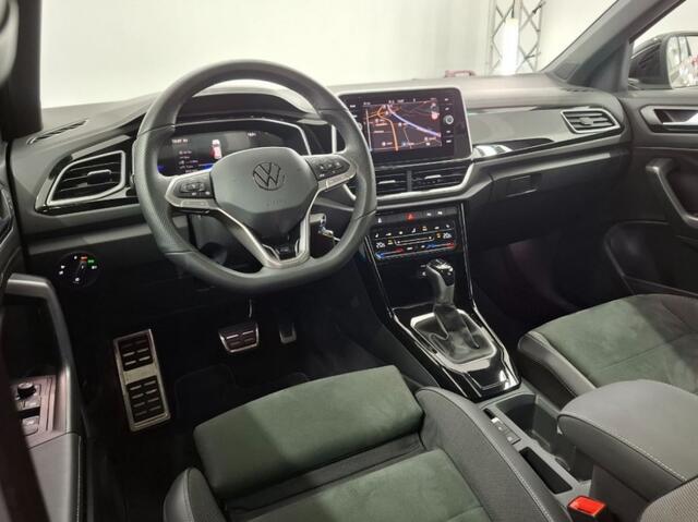 Volkswagen T-Roc 1.5 TSI R-Line - Trekhaak - AllSeason banden - Stoelverwarming