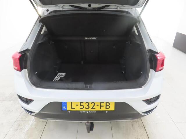 Volkswagen T-Roc 1.5 TSI 150pk DSG Automaat Style Navi Trekhaak Ad Cruise Parkeersensoren 1e Eigenaar Dealeronderhouden