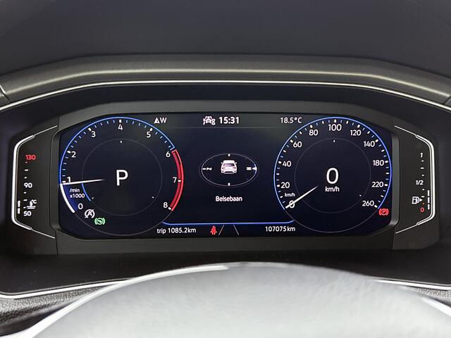Volkswagen T-Roc 1.5 TSI Style Business | Digitaal Display | Trekhaak | Camera | Nederlandse Auto | NAP |