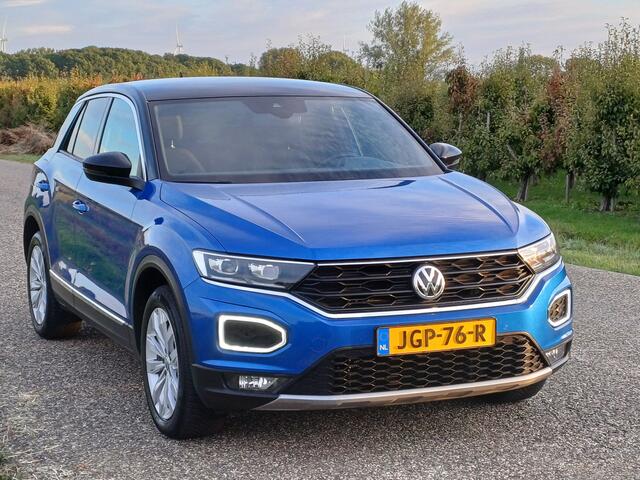 Volkswagen T-Roc 1.5 TSI Sport /Prachtige auto!/Navi/Carplay/Camera/