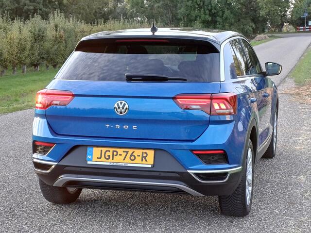 Volkswagen T-Roc 1.5 TSI Sport /Prachtige auto!/Navi/Carplay/Camera/