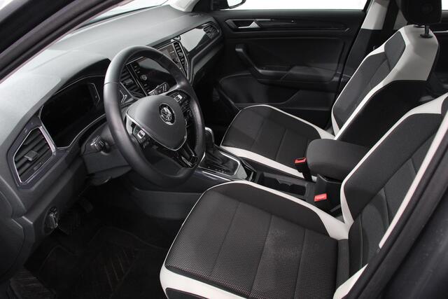 Volkswagen T-Roc 1.5 TSI 150pk DSG Sport Team Navigatie Apple Carplay/Android Auto Camera Electrische achterklep Climate Control Led Lichtmetalen Velgen