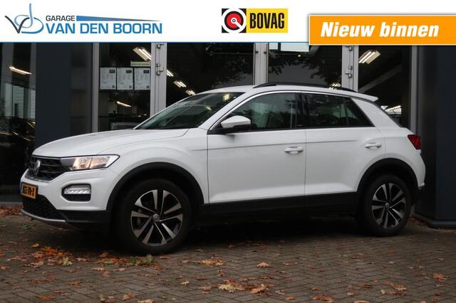 Volkswagen T-Roc 1.5 TSI 150PK UNITED, Afn. Trekhaak, Apple Carplay/ Android Auto, Clima, etc.