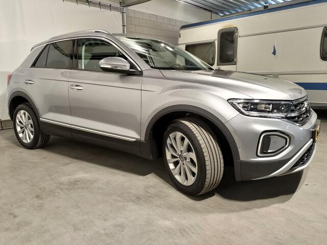 Volkswagen T-Roc 1.5 TSI 150pk STYLE DSG7 110kw Carplay / ACC / Elektr.A.Klep / Virtual cockpit IQ-Drive / IQ-Light / A.Camera / Climate C.