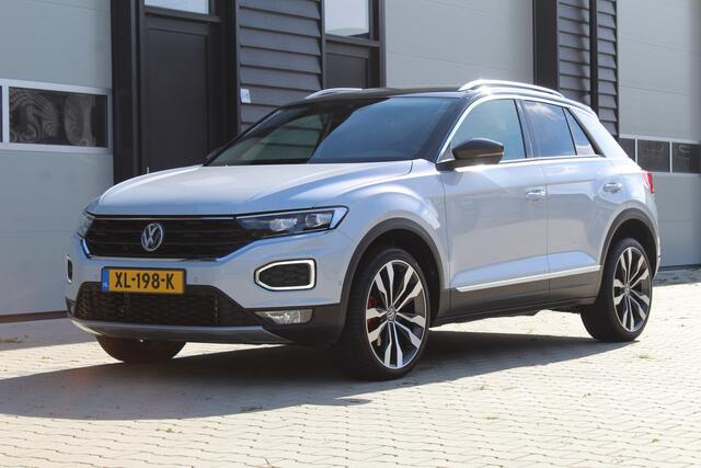 Volkswagen T-Roc 1.5 TSI 150Pk Sport | 1 eigenaar | Virtual Cockpit | Dealer onderhouden | 19 inch